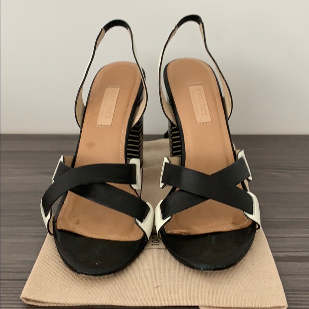 L’AGENCE black and white leather sandals